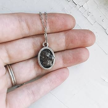 アクセサリー Etrarium Meteorite Necklace Meteorite Pendant Necklace – Exploratorium